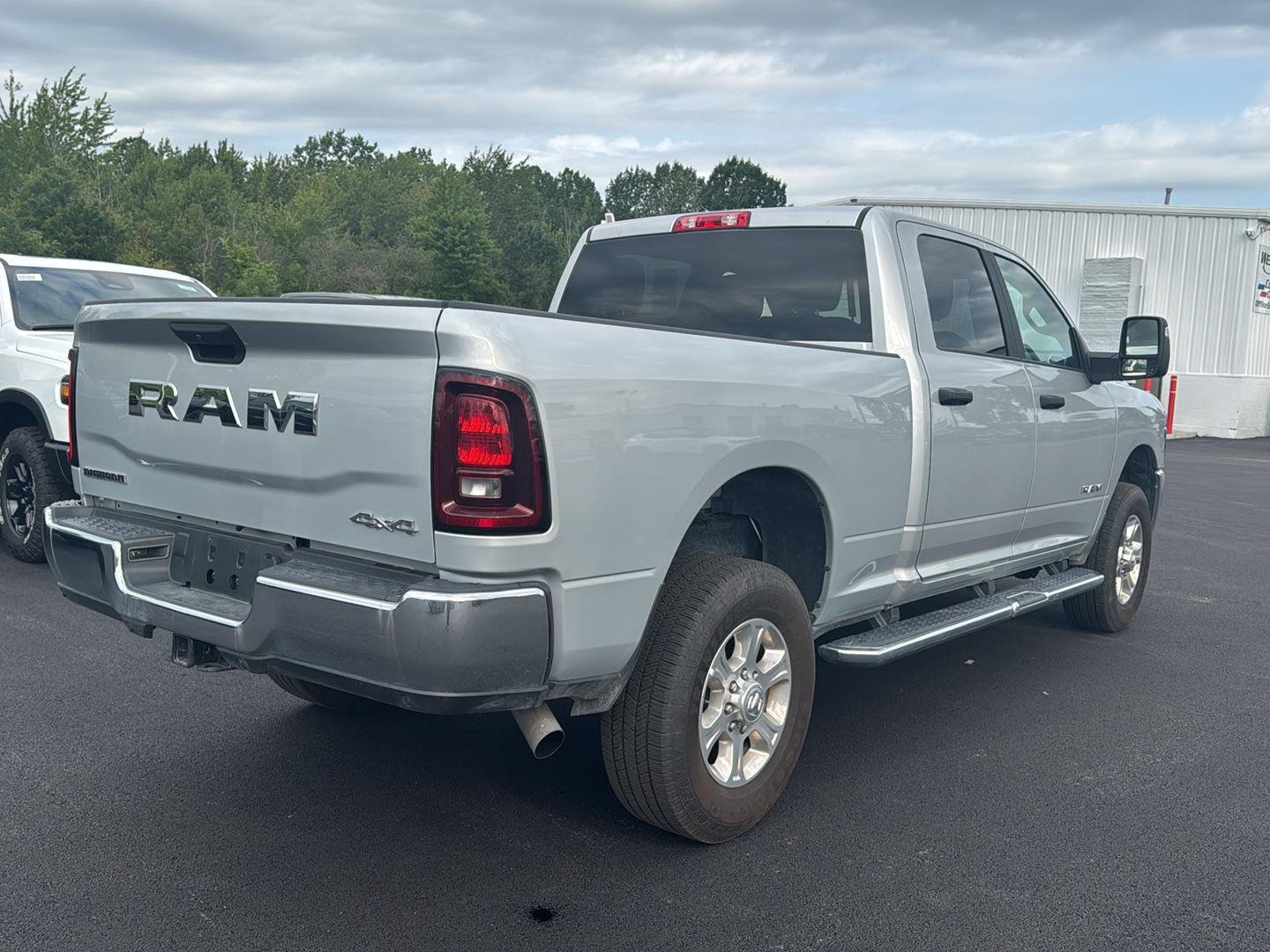 Used 2026 Silver Zynith Ram Big Horn image 4
