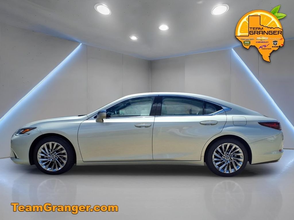 Used 2025 Beige Lexus 350 Ultra Luxury image 6