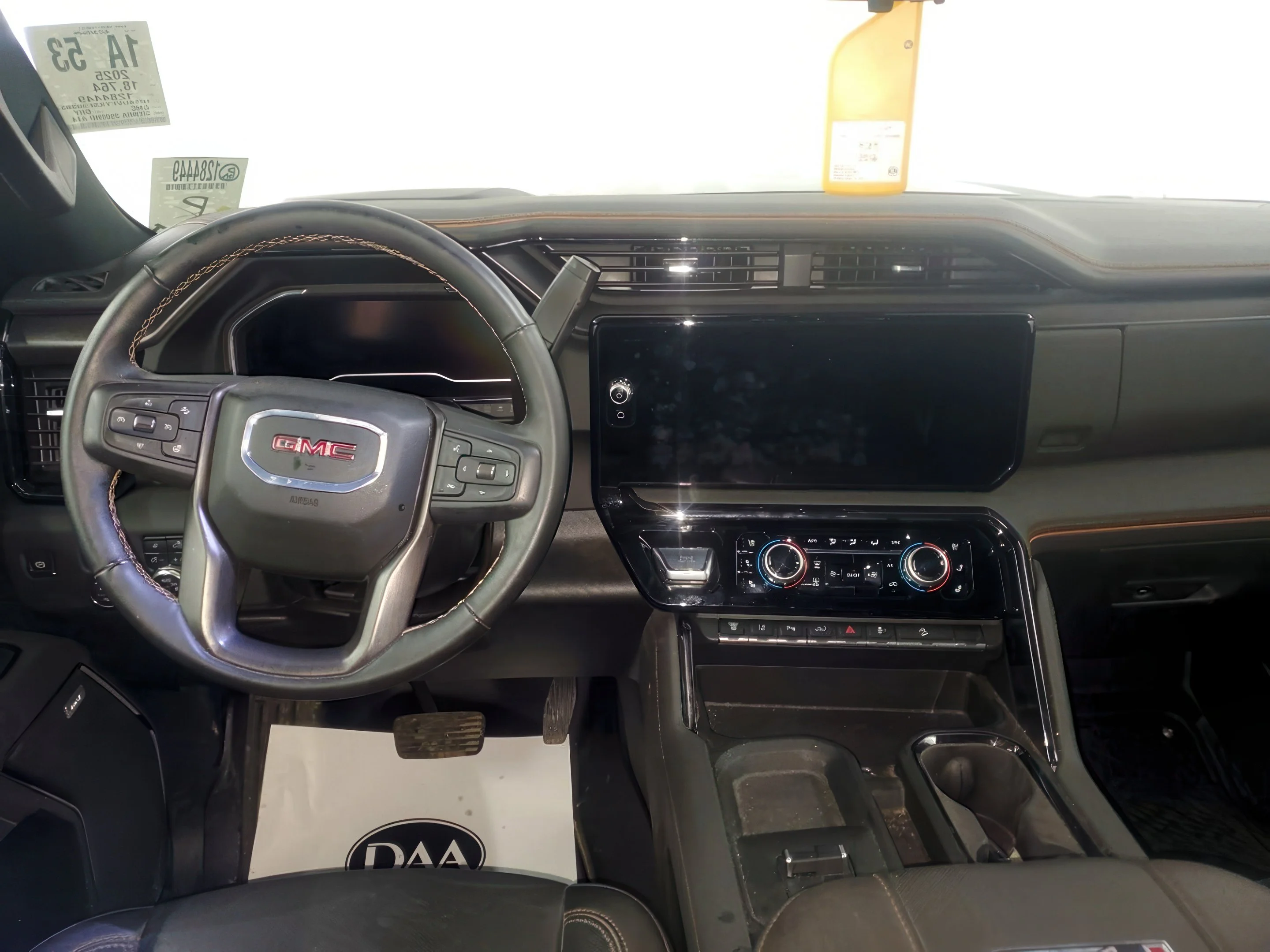 Used 2025 Sterling Metallic GMC AT4 image 9