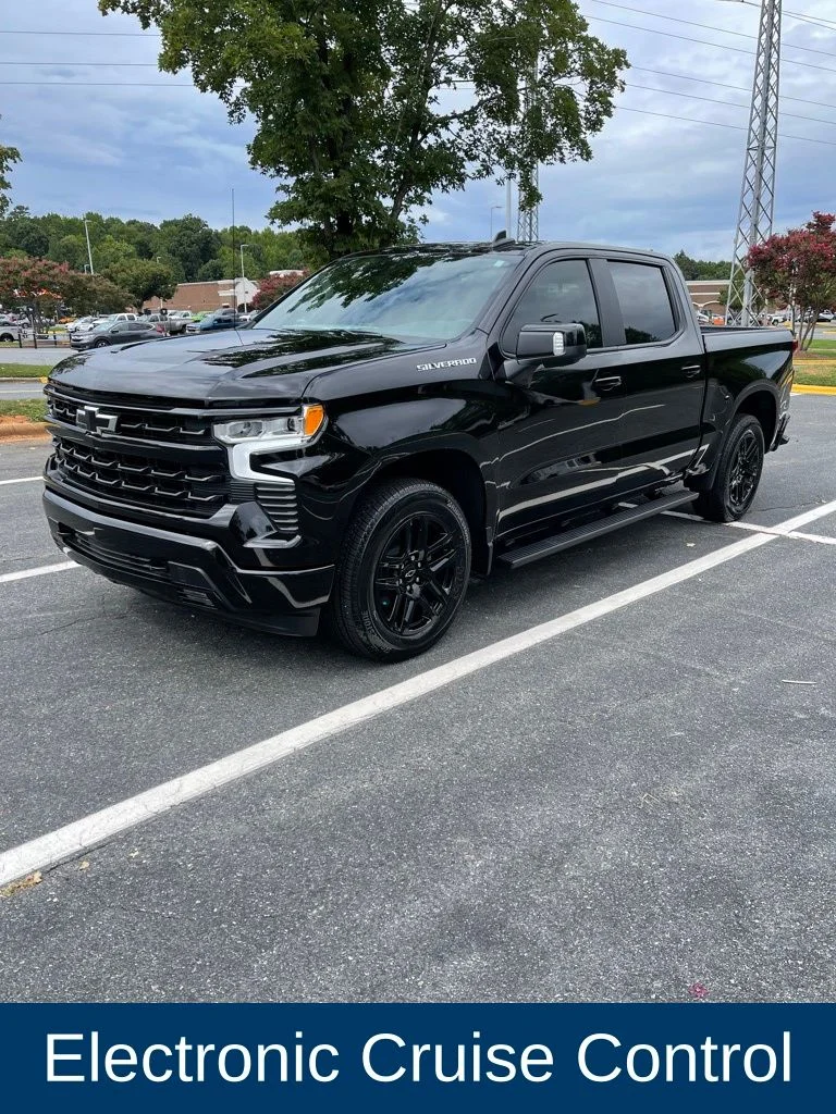 Used 2022 Black Chevrolet RST image 39