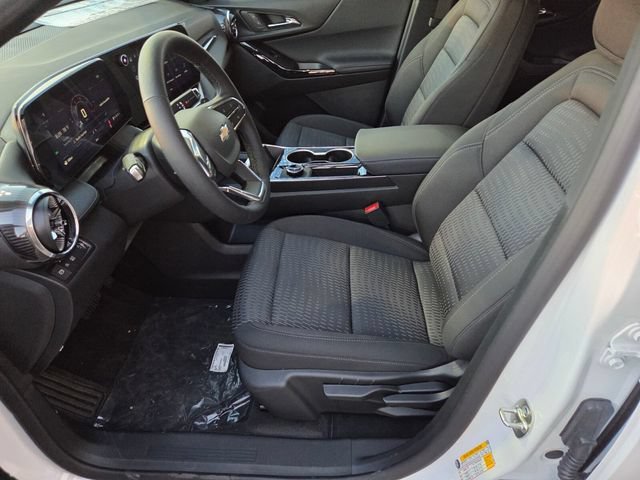 2027 Chevrolet Equinox LT - Photo 6