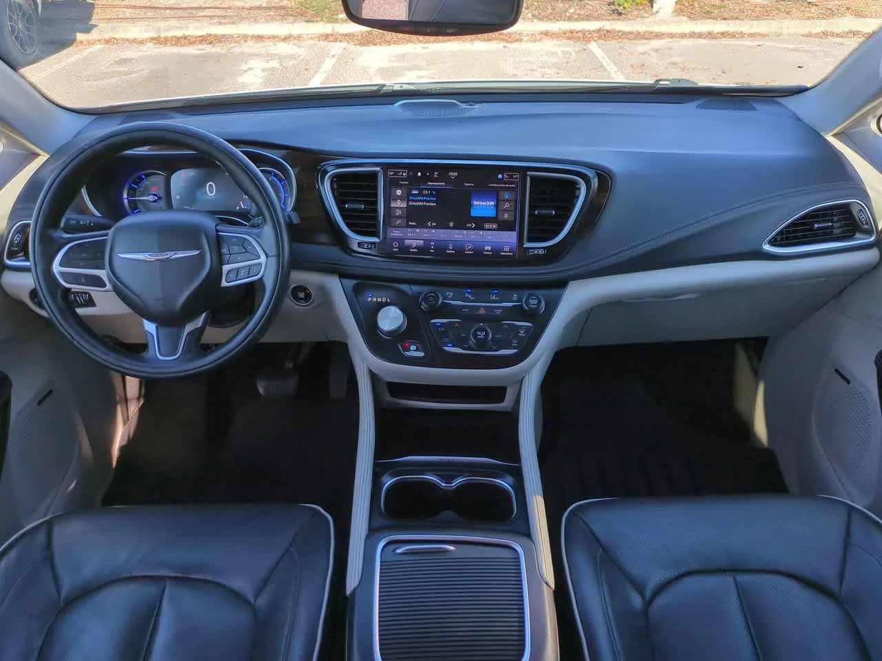 2022 Chrysler Pacifica Hybrid Limited - Photo 15