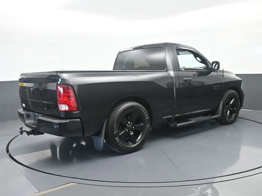 Used 2018 Brilliant Black Crystal Pearlcoat Ram Express image 5