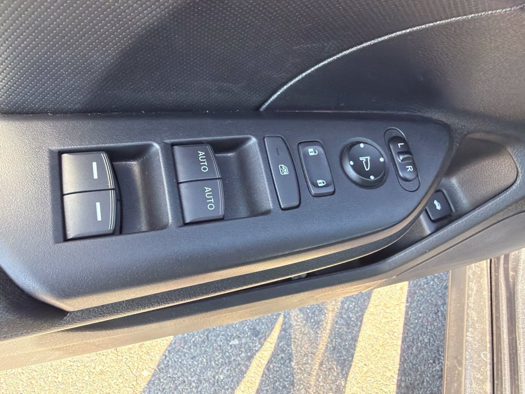 Used 2019 Gray Honda LX image 19