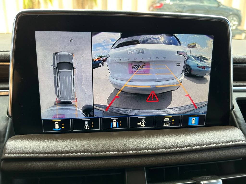 2021 Chevrolet Tahoe Z71 - Photo 26
