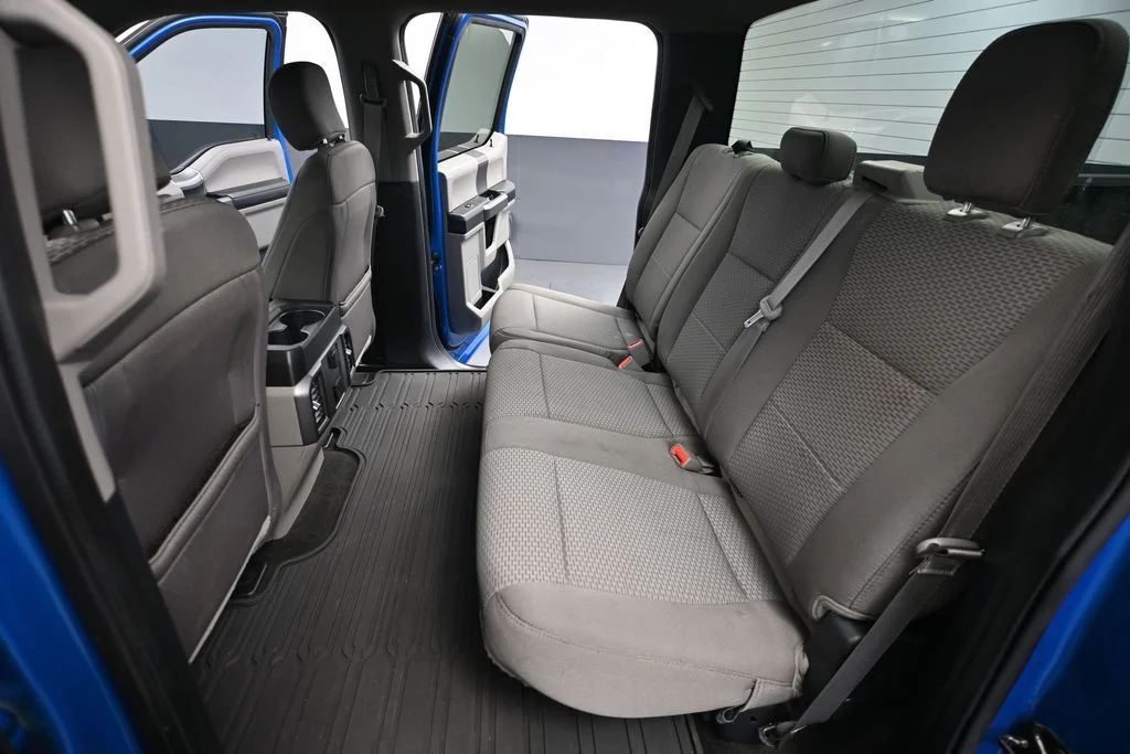 Used 2020 Blue Ford XLT image 39