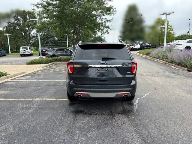 Used 2017  Ford XLT image 12