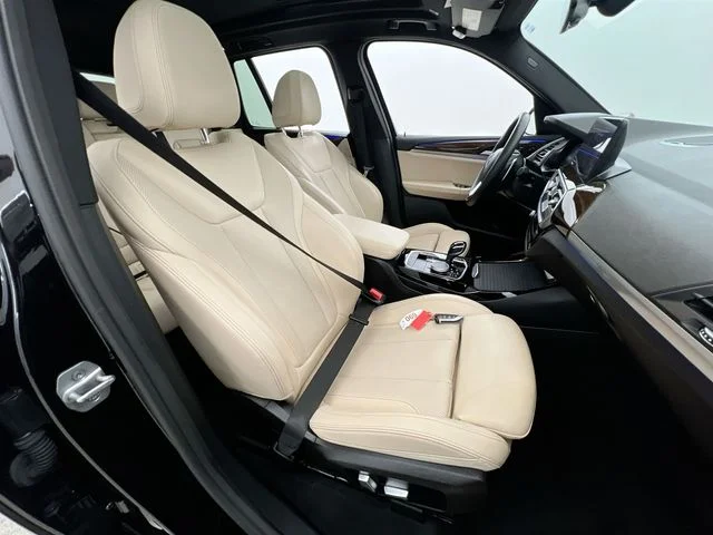 Used 2023 Black BMW xDrive30i image 15
