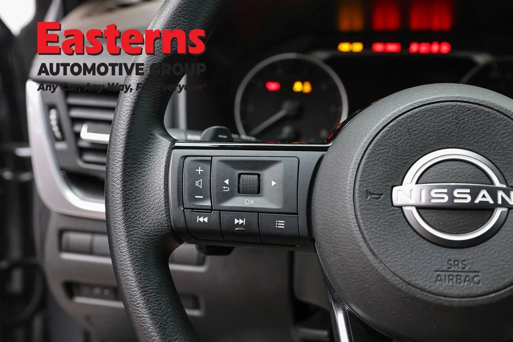 Used 2023 Gray Nissan SV image 14