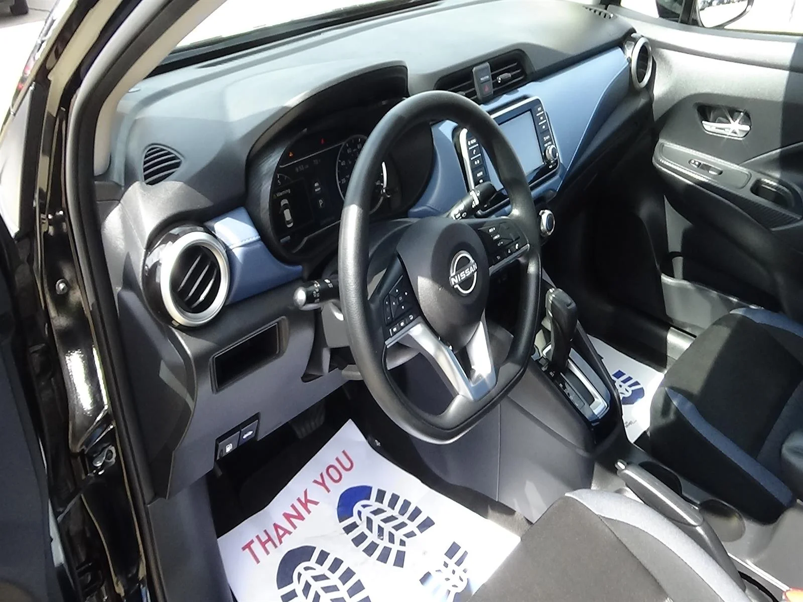 Used 2025 Super Black (kh3) Nissan SV image 15