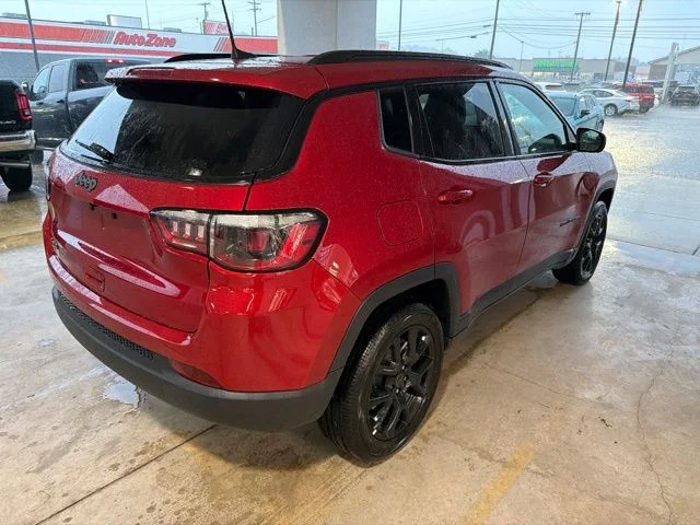 New 2026 Red Hot Pearlcoat Jeep Latitude image 6