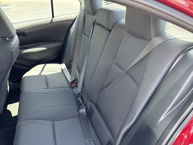 Used 2023 Pearl Toyota LE image 15