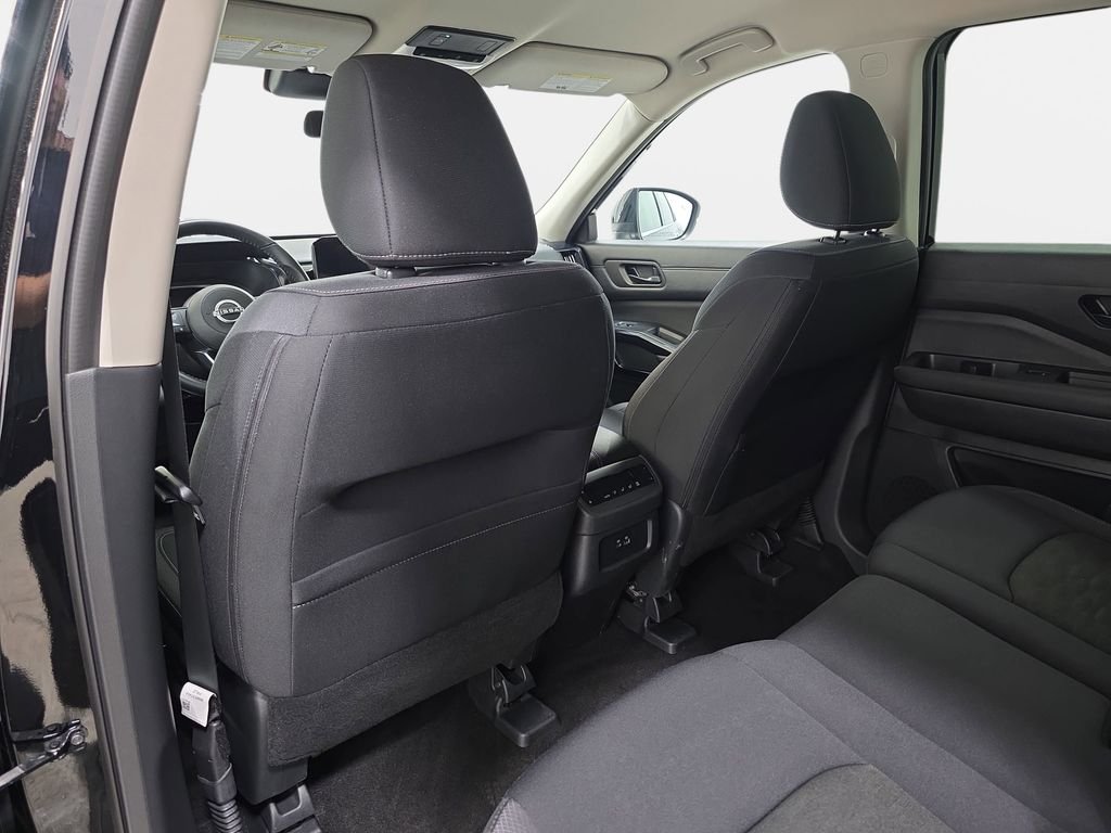 Used 2025 Super Black Nissan SV image 12