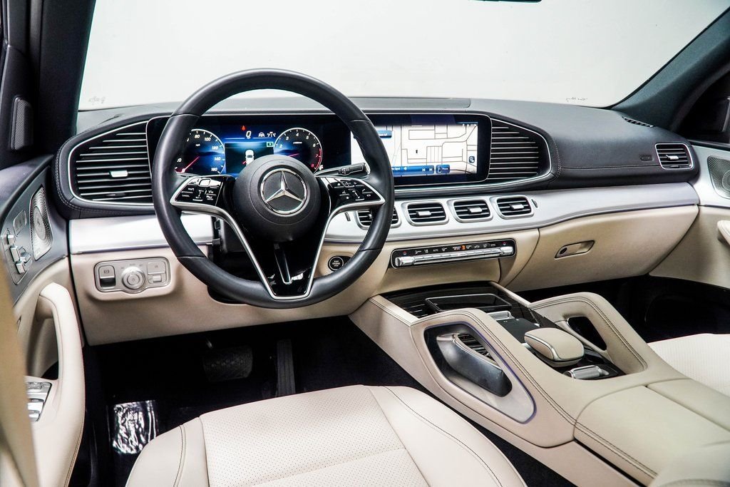 Used 2025 White Mercedes-Benz GLS 450 image 16