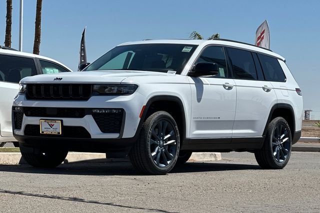 New 2026 Bright White Clear-Coat Exterior Paint Jeep  image 7