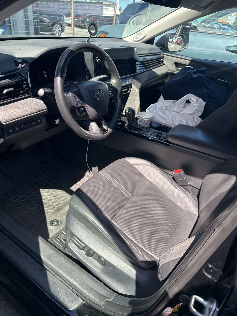 2025 Toyota Camry XLE photo 4