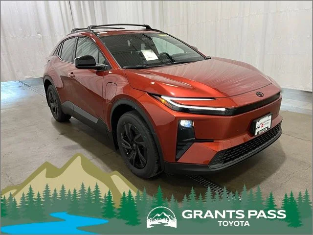 2026 Toyota C-HR SE AWD's photo