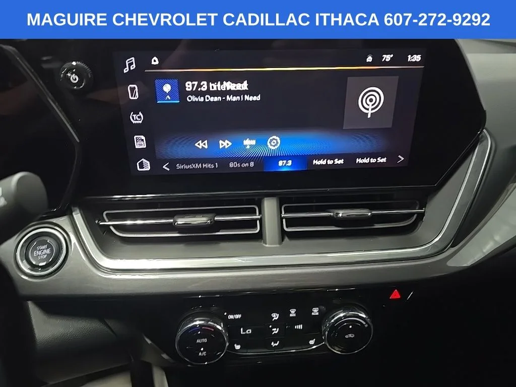 Used 2024 Green Chevrolet ACTIV image 24