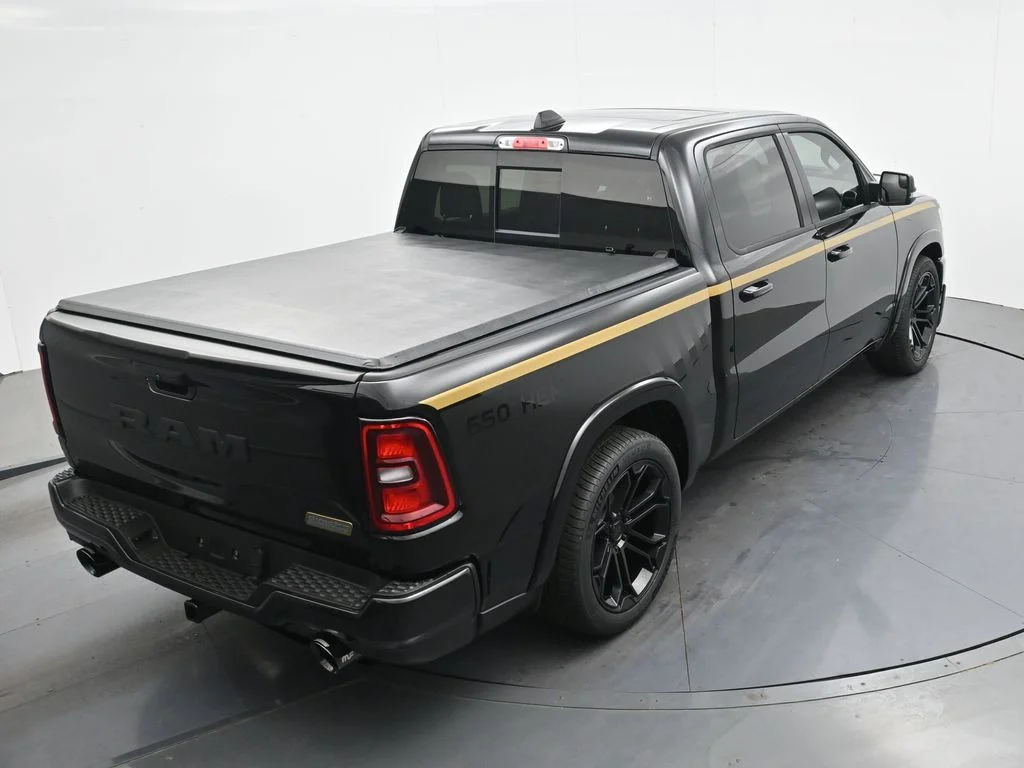 New 2026 Diamond Black Crystal Pearl-Coat Exterior Paint RAM Big Horn image 26