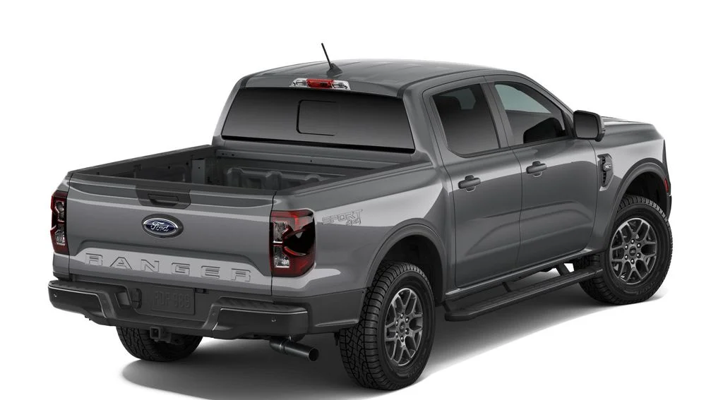 New 2026 Gray Ford XLT image 3