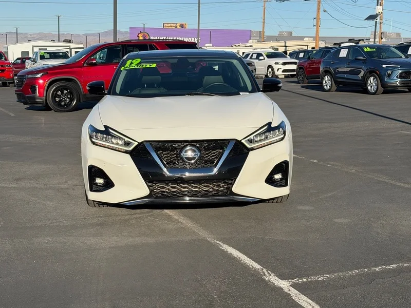 Used 2019 Pearl White Trico Nissan Platinum image 8