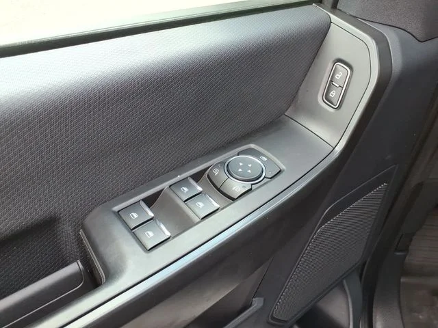 Used 2023 White Ford XL image 21