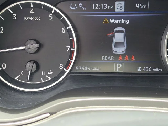 Used 2023 White Nissan Platinum image 46