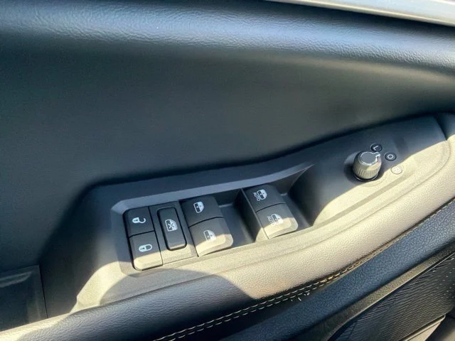 New 2026 White Jeep  image 23
