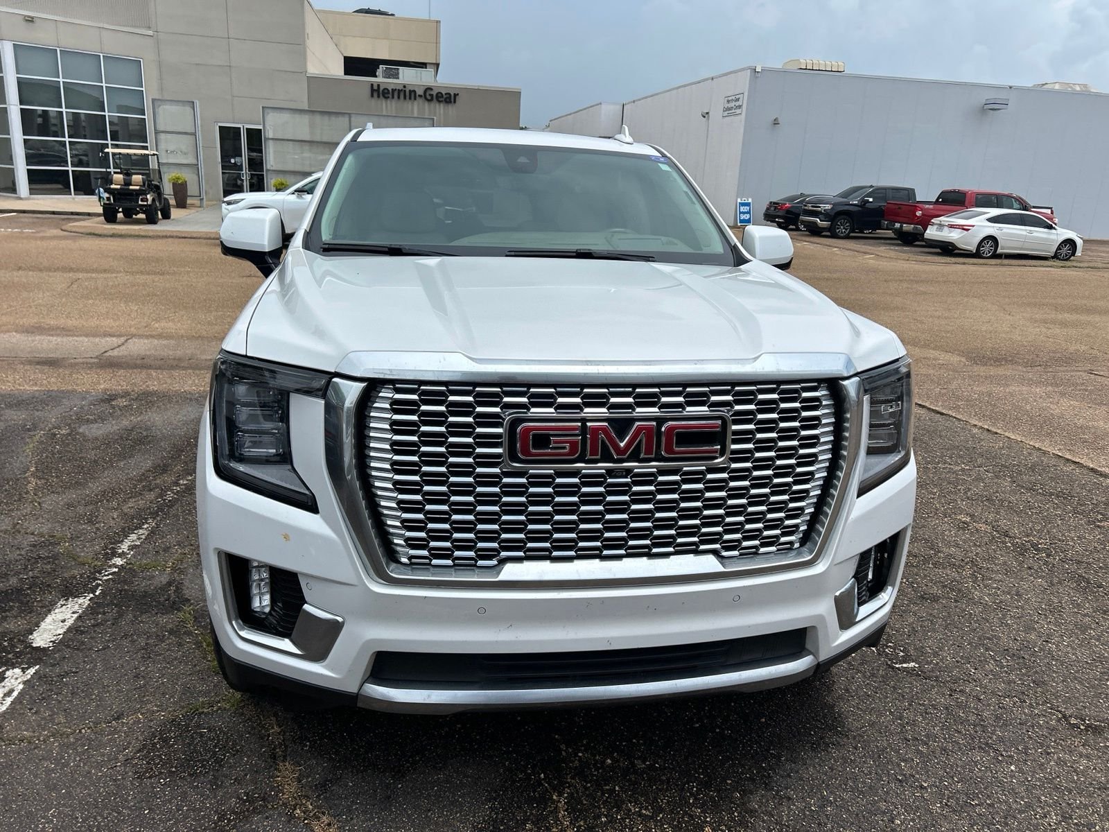 Used 2022 White GMC Denali image 8