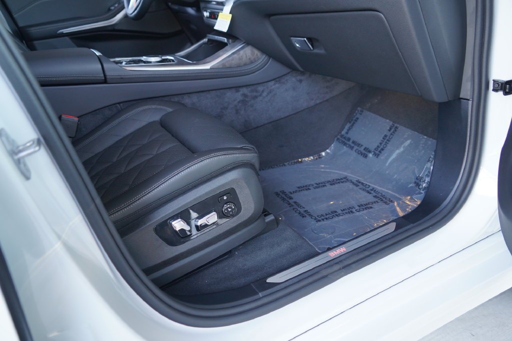 New 2027 Alpine White BMW xDrive40i image 19