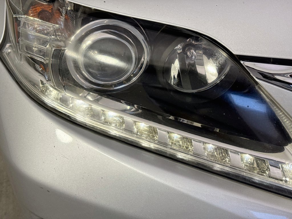 Used 2015 Silver Lexus 350 image 37