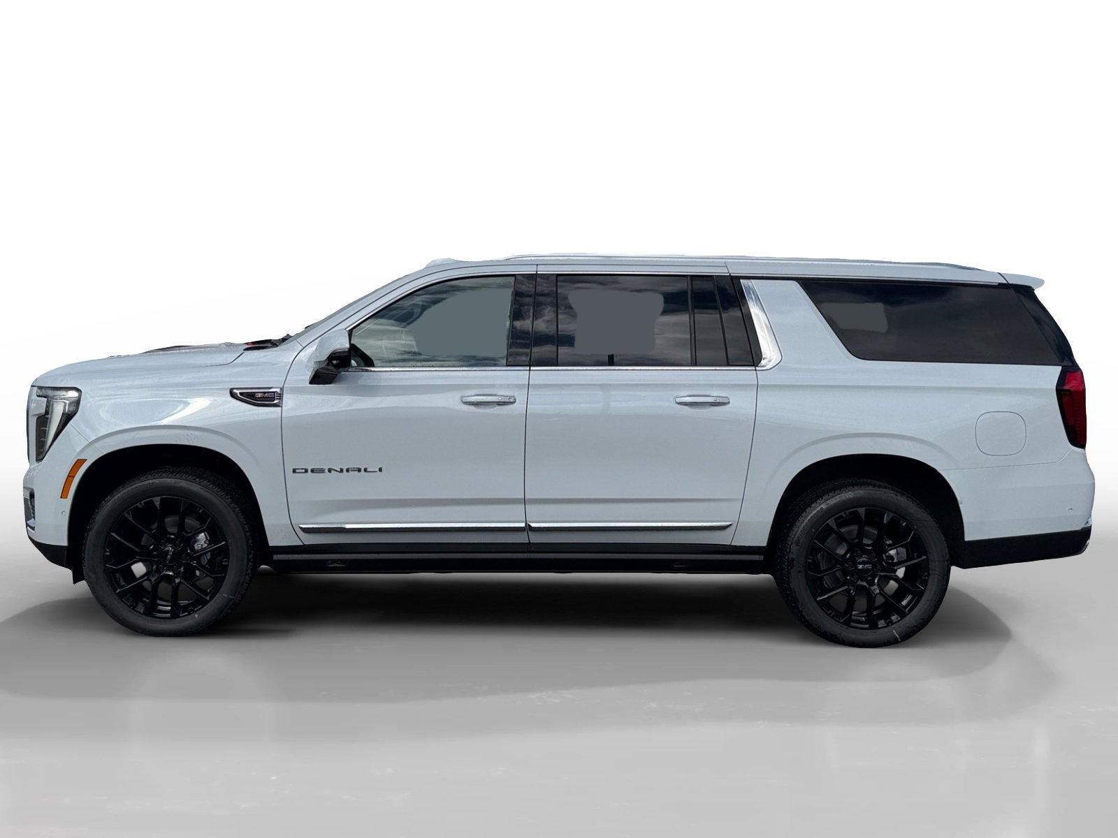 New 2026 Glacier White Tricoat GMC Denali image 2