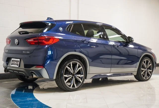 Used 2018 Blue BMW sDrive28i image 33
