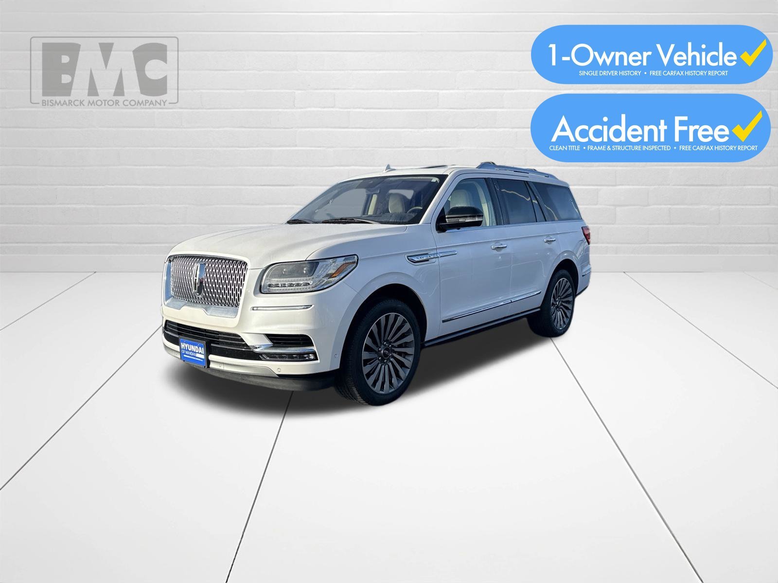 Used 2019 White Lincoln Reserve image 1