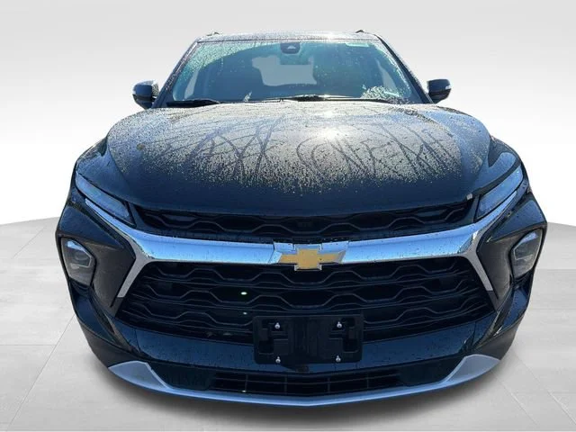 Used 2024 Black Chevrolet 3LT image 10