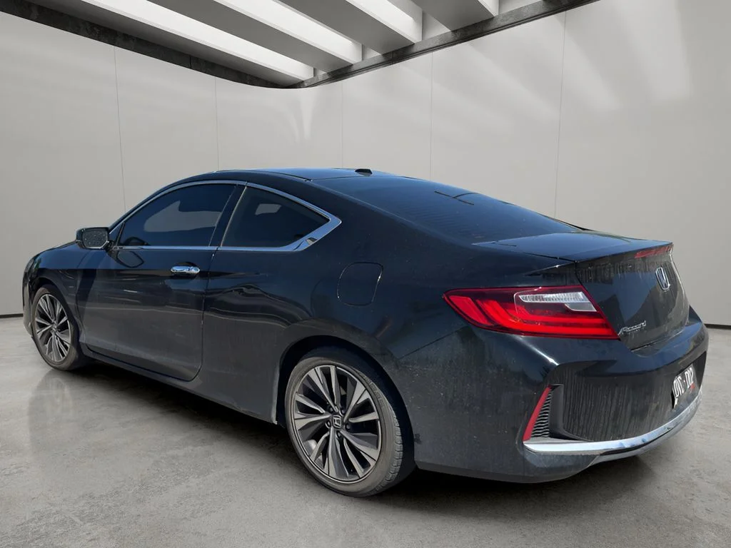 Used 2017 Crystal Black Pearl Honda EX image 3