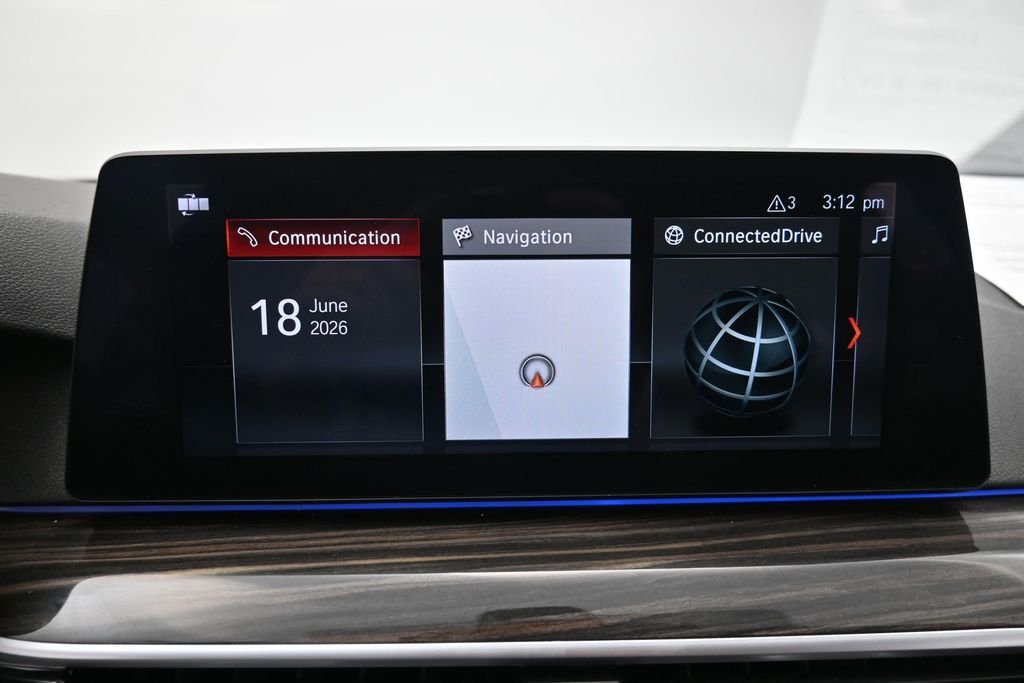 Used 2017 Cashmere Silver Metallic BMW 530i xDrive image 15
