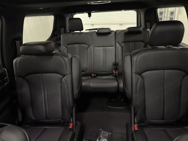 New 2026 High Gloss Black Exterior Paint Jeep Limited Altitude image 33