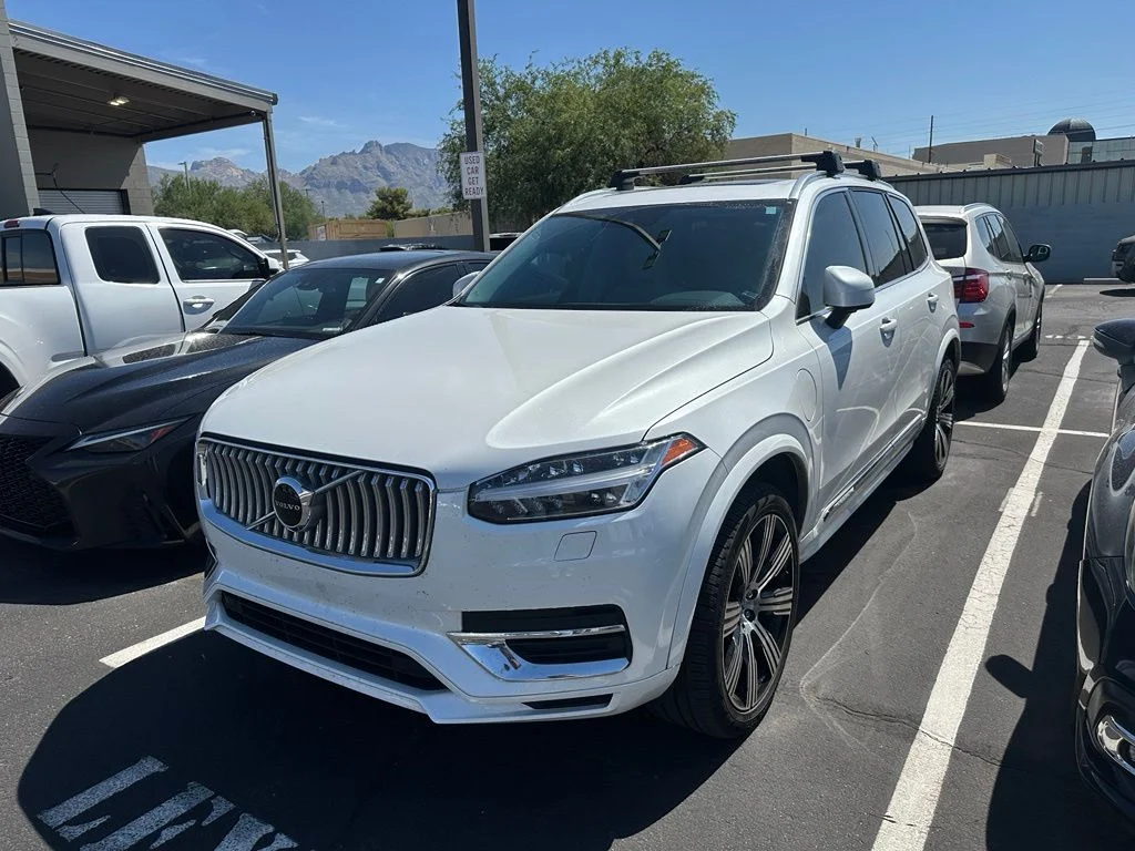 Used 2022 White Volvo T8 Inscription Expression Extended Range 7P image 9