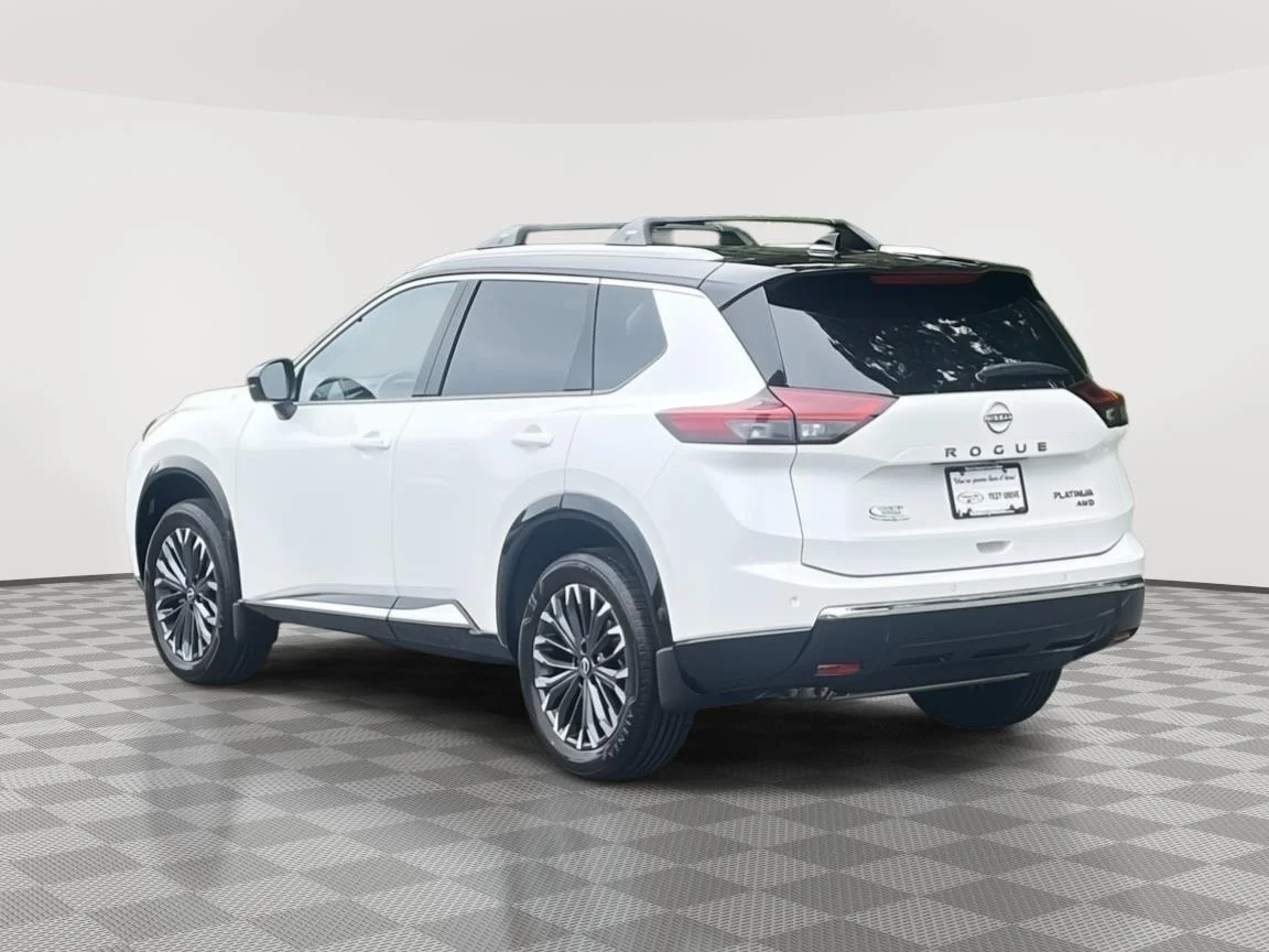 New 2026 Everest White Pearl TriCoat / Super Black Two-tone Nissan Platinum image 7