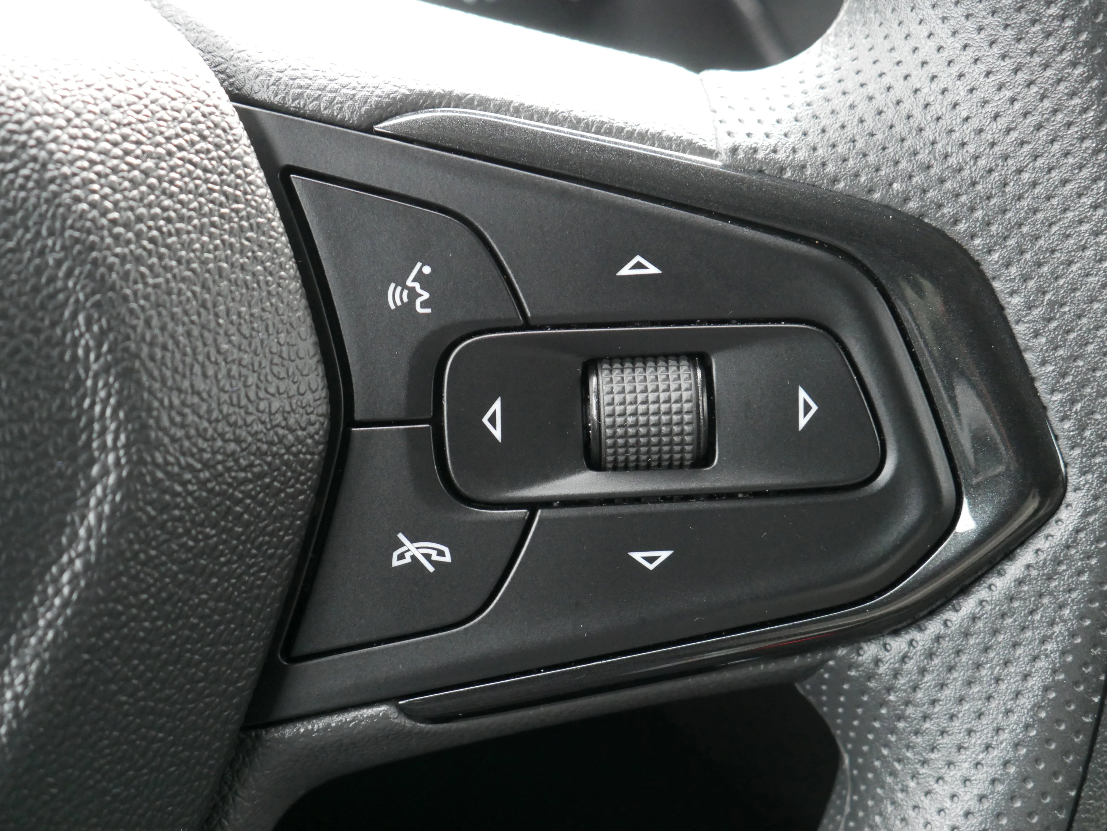 Certified Used 2023 Mosaic Black Metallic Chevrolet LT image 23