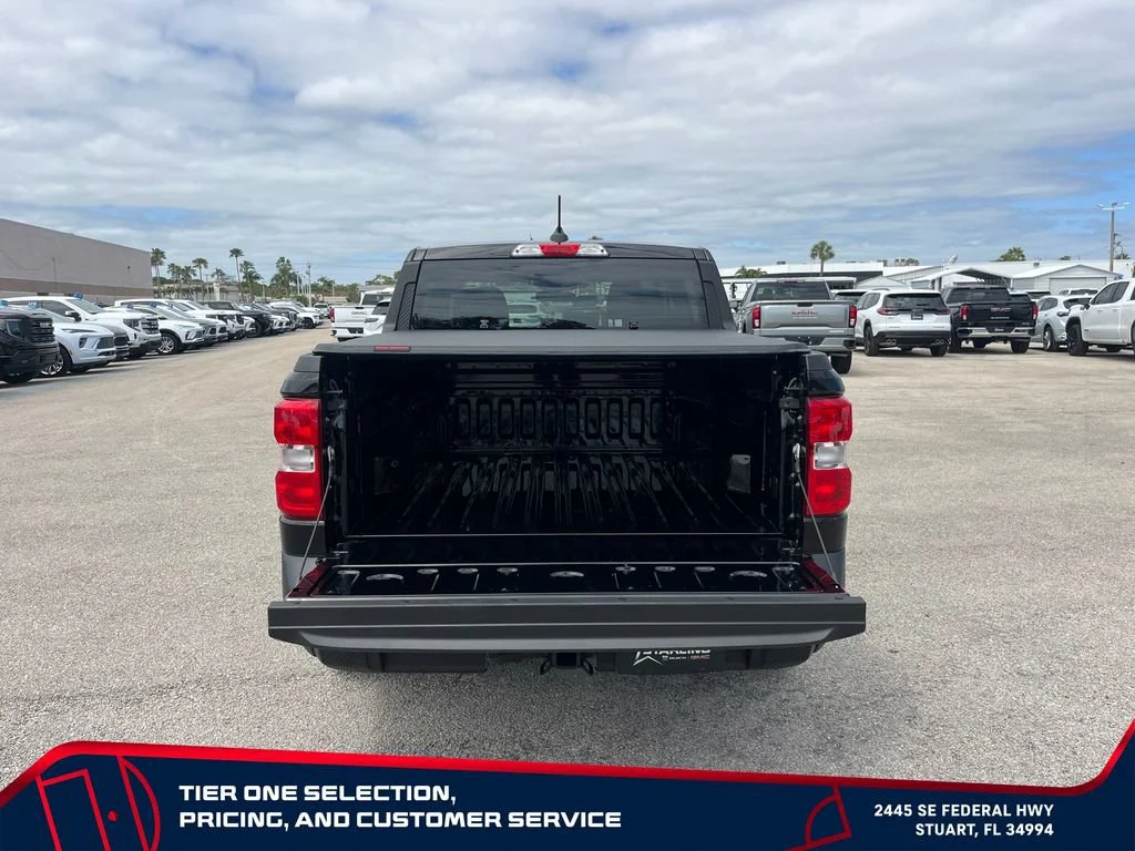 Used 2025 Black Ford XLT image 13