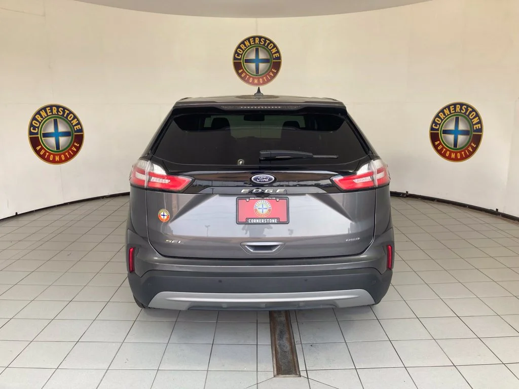 Used 2024 Gray Ford SEL image 20