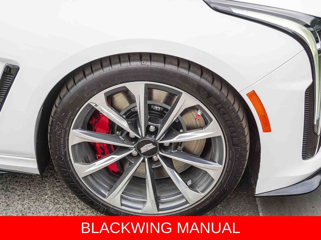 Used 2022 Summit White Cadillac V-Series image 9