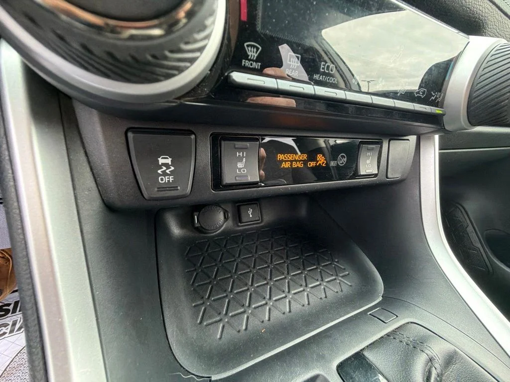 Used 2021 Gray Toyota XLE image 25