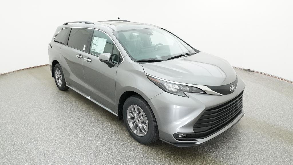 New 2026 Heavy Metal Toyota XLE image 10