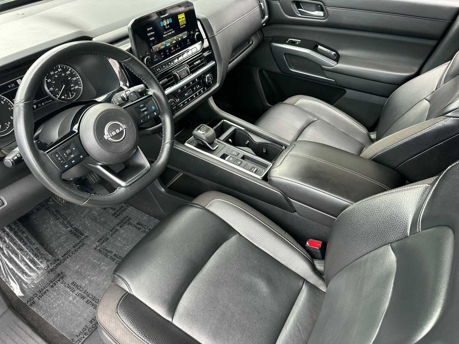 Used 2023 Pearl White Nissan SL 4D Sport Utility image 10