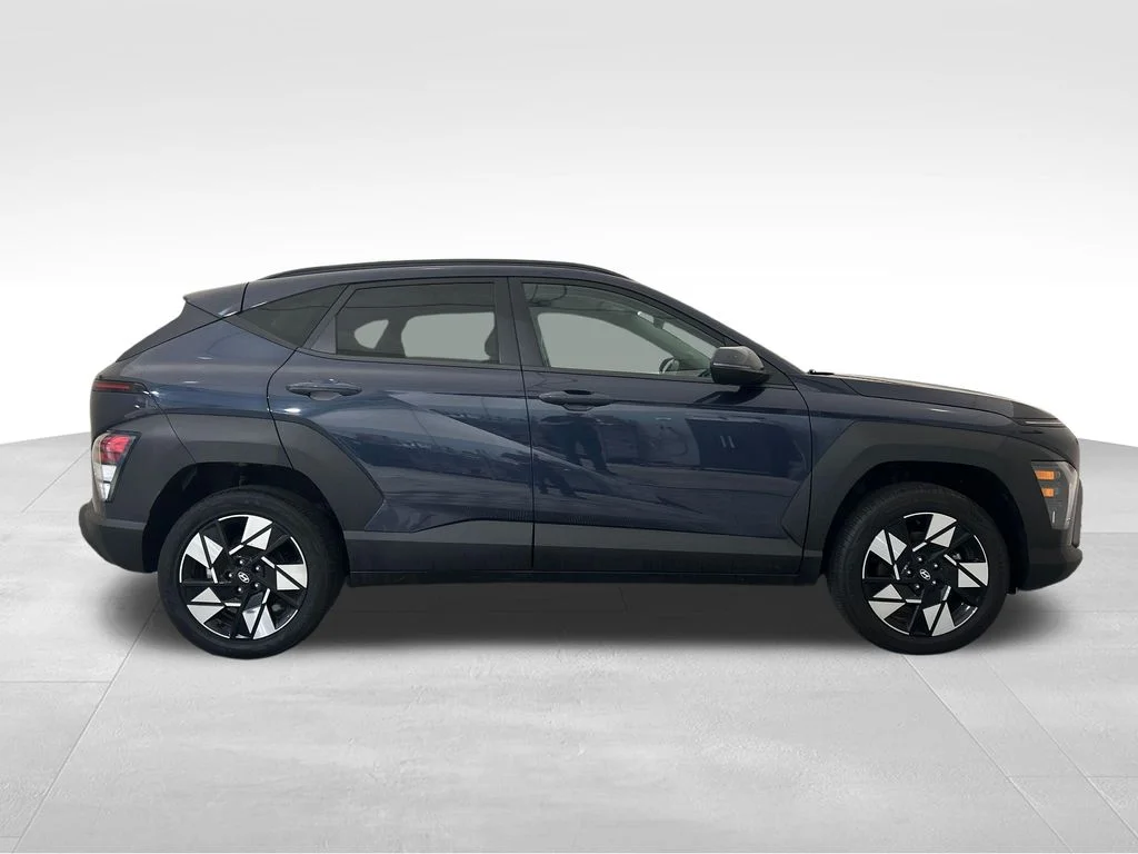 Used 2024 Blue Hyundai SEL image 7