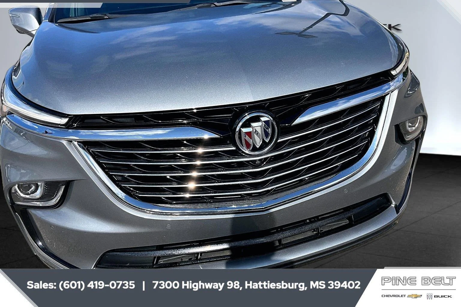 Used 2023 Includes Pitch Dark Night lower exterior accent color.) Buick Premium image 22