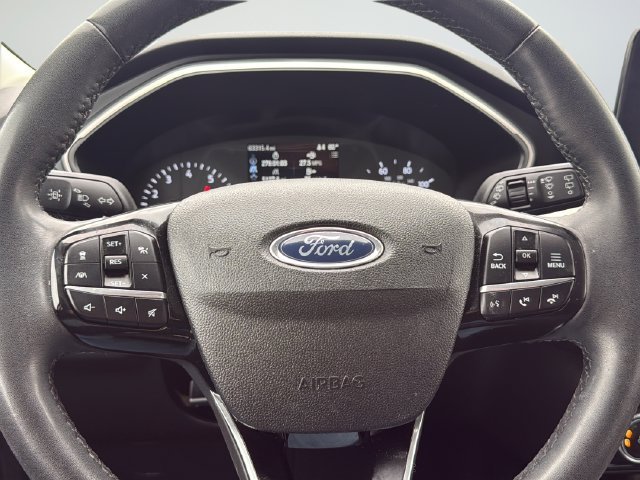 Used 2022 Silver Ford SE image 25